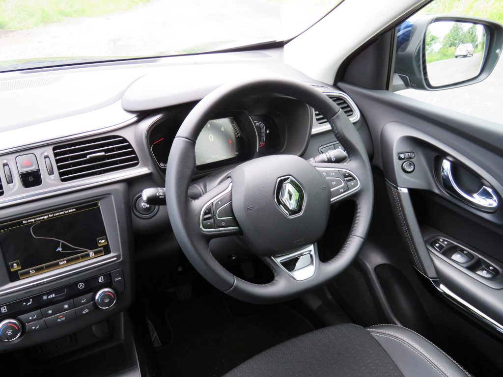 Renault Kadjar Dynamique S Nav Review Car Indicators