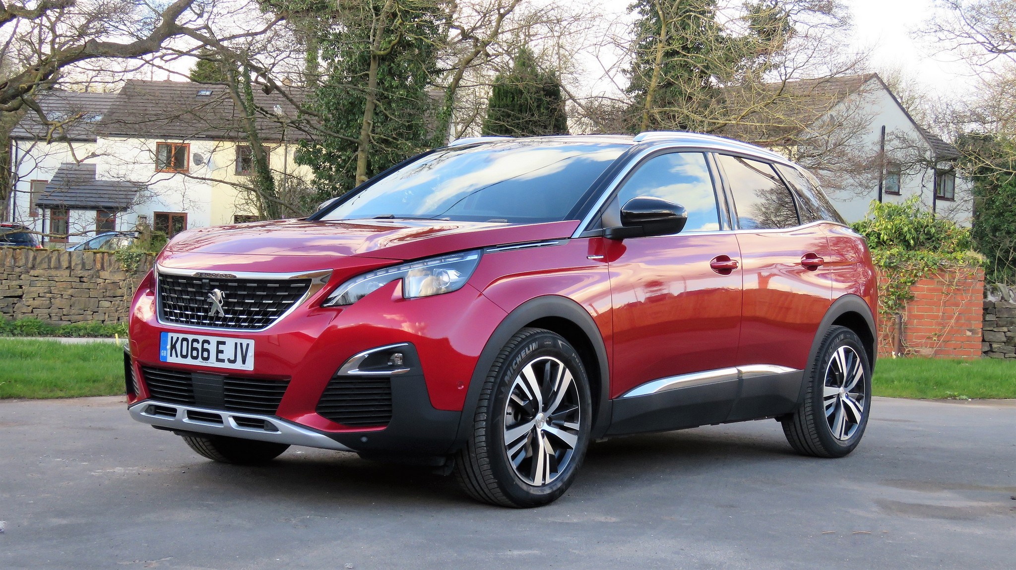 Peugeot 3008 Suv 2020 Review