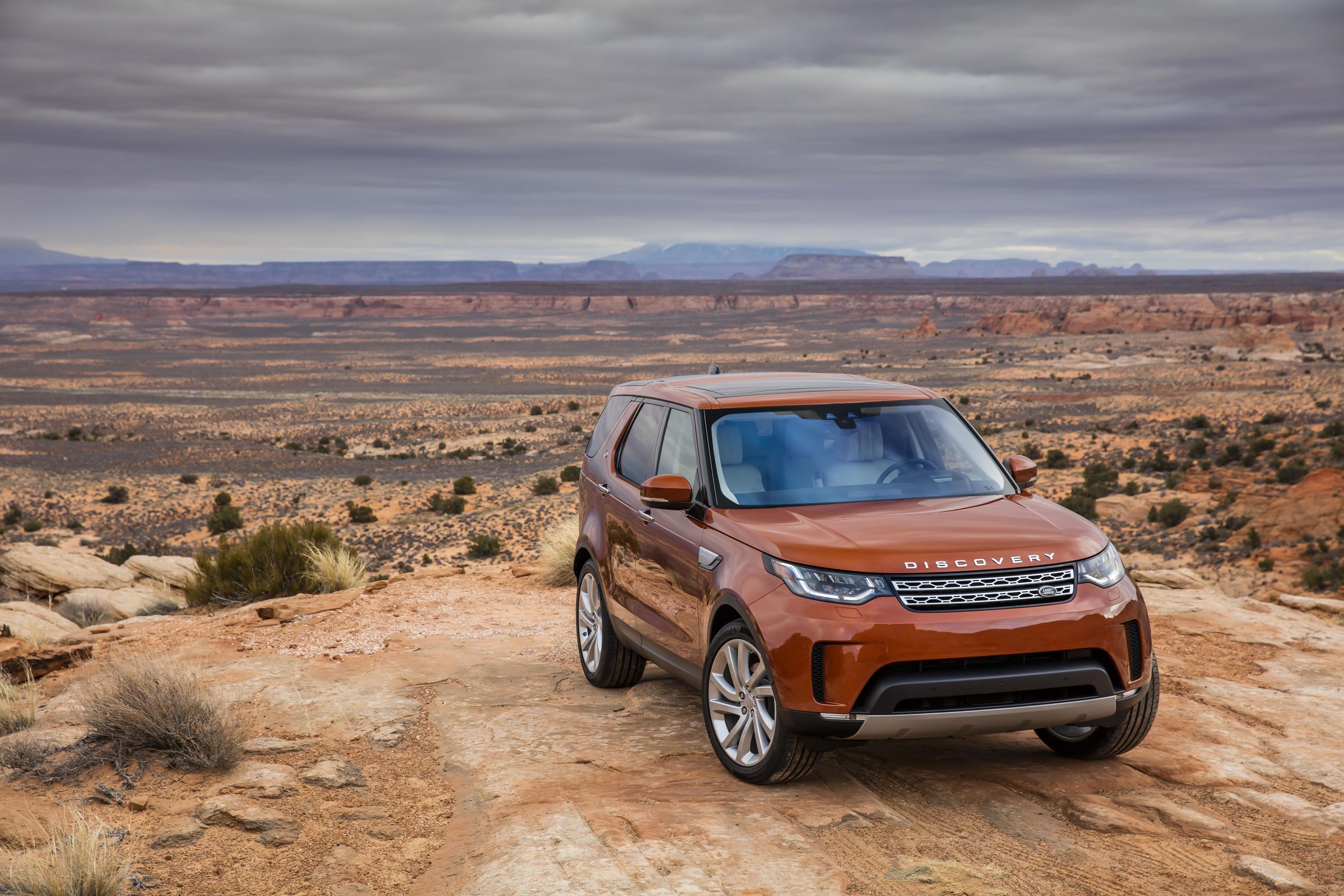 Фото ланд. Land Rover Discovery. Land Rover Discovery 5. Land Rover Discovery 3 новый. Ленд Ровер Дискавери 5 фото.